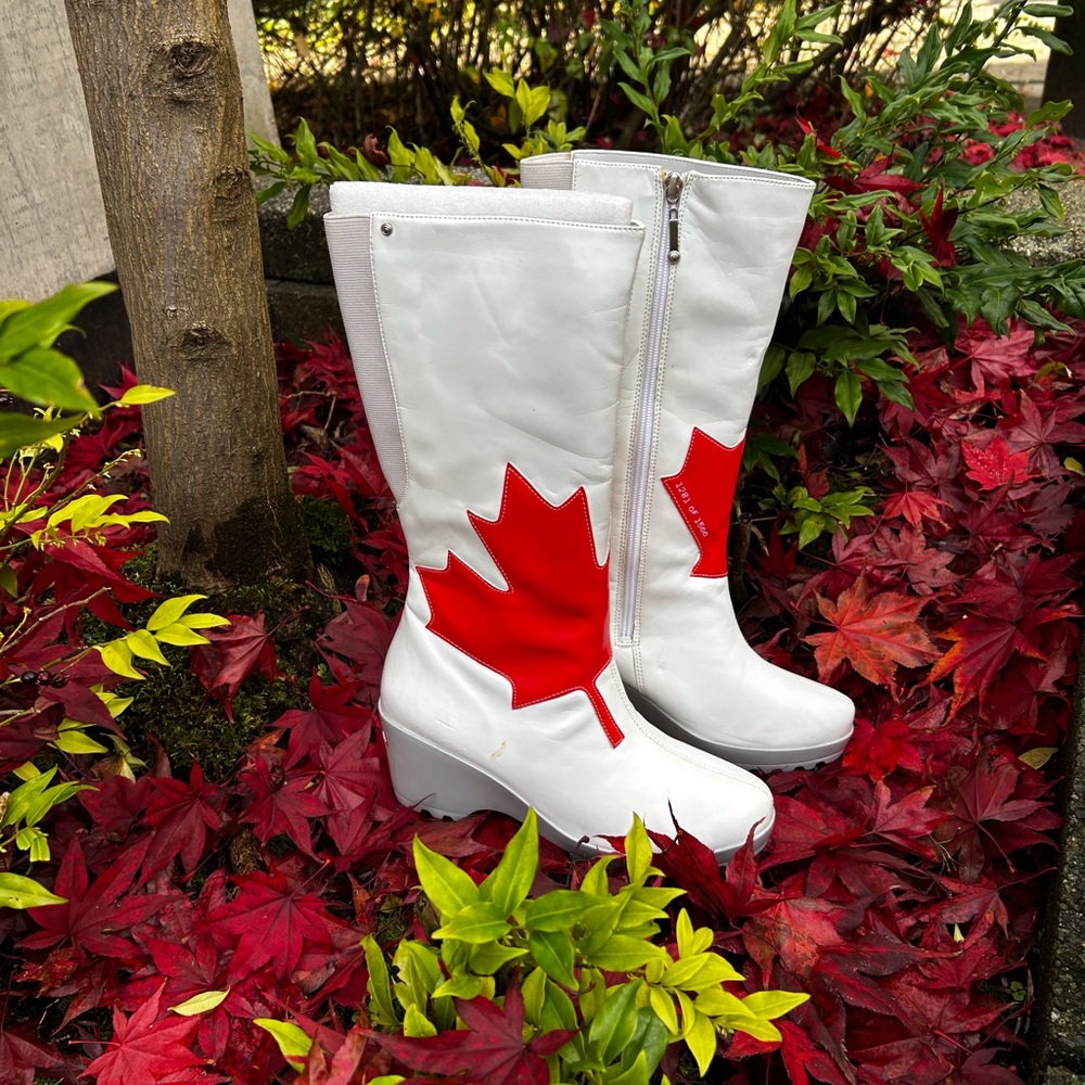 Canadian Iconic Boots by Rockport - NWT